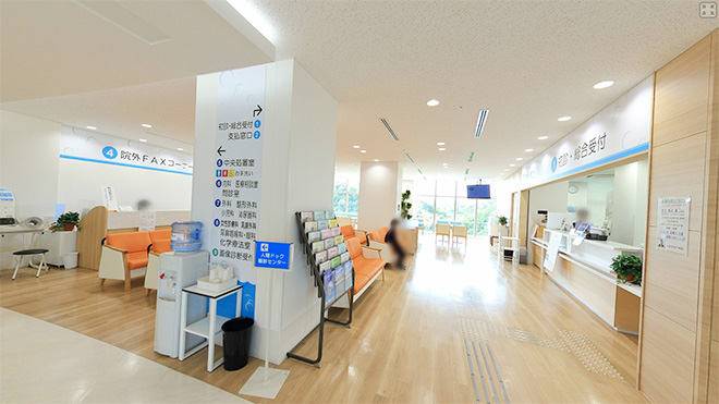 本館1F エントランスホール